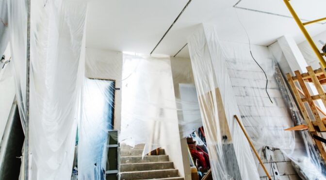 Best Practices for Cleaning Renovation Dust from Walls and Ceilings